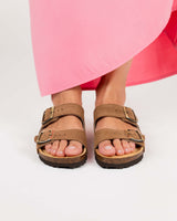 Hazelnut Suede Opal