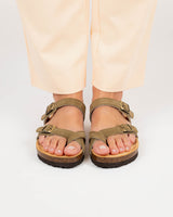 Gamuza ámbar verde caqui