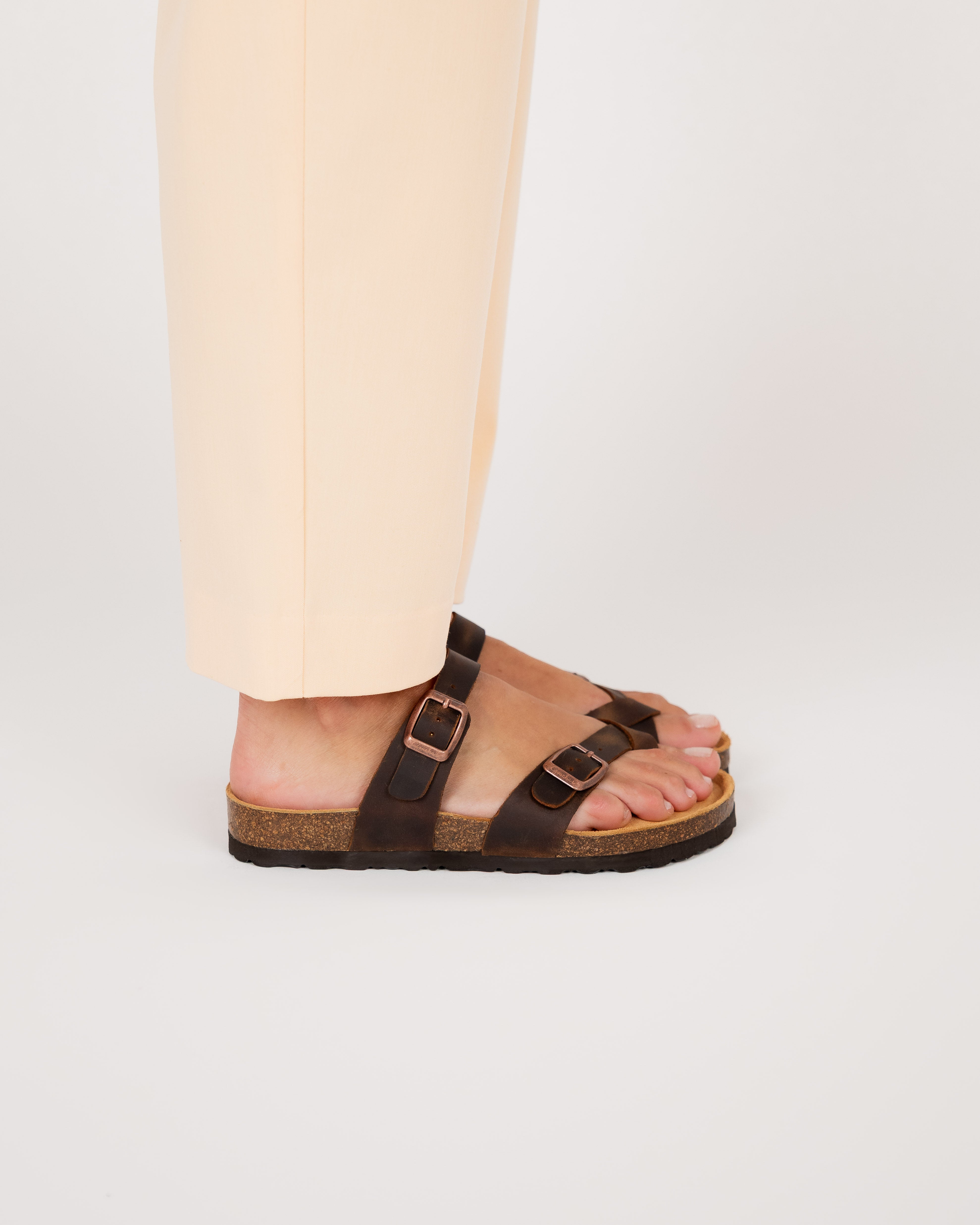 Âmbar Pele Castanho Envelhecido