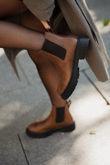 Bota Chelsea Camel