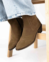 Western Suede Taupe